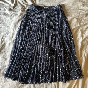 Abercrombie midi pleated skirt size M